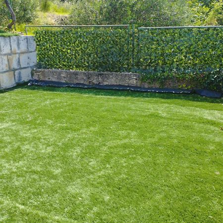 Gornja Brela Holiday Home Carevic מראה חיצוני תמונה